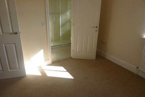 3 bedroom semi-detached house to rent, The Street, Beck Row, Bury St. Edmunds, Suffolk, IP28
