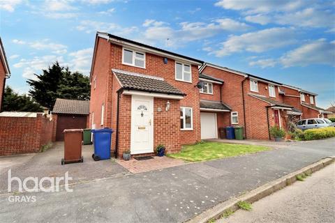 3 bedroom detached house to rent, Orchis Grove, Badgers Dene - RM17