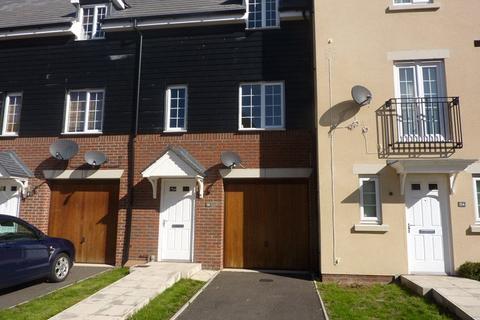 3 bedroom terraced house to rent, Acorn Way, Red Lodge, Bury St. Edmunds, Suffolk, IP28