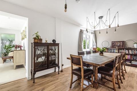 19 Junction Road, Lightwater, GU18 5TQ
