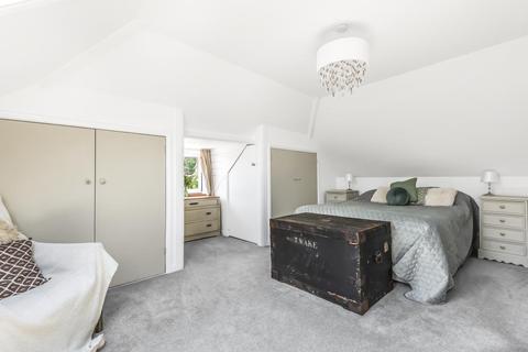 19 Junction Road, Lightwater, GU18 5TQ