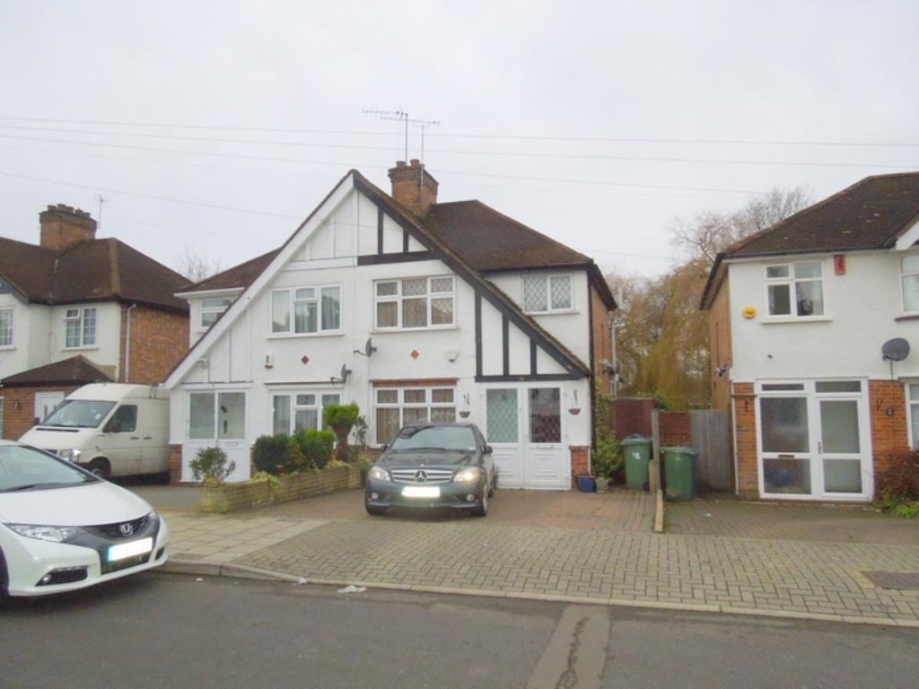 Belsize Road, Harrow Weald, HA3 3 bed semidetached house £1,650 pcm