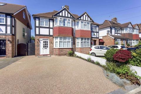 20 Ancaster Crescent, New Malden, KT3 6BE