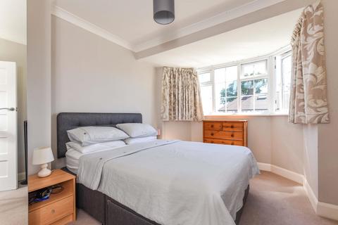 20 Ancaster Crescent, New Malden, KT3 6BE