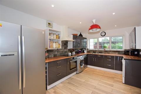 24 Cornwall Close, Maidstone, ME15 8HY