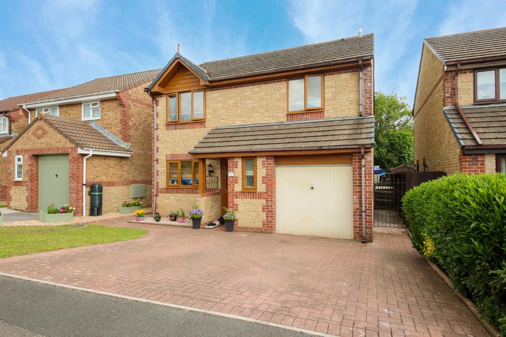 Long Barton Kingsteignton Newton... 4 bed detached house £369,995