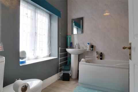 Flat 2, 24 Friday Street, Minehead, TA24 5UE