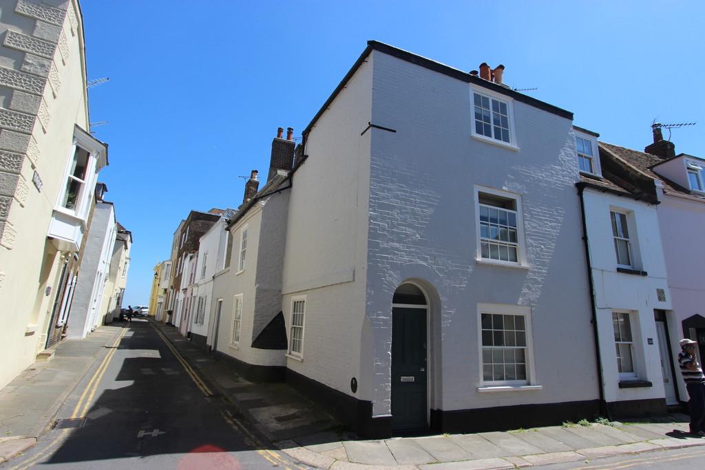 Middle Street, Deal 4 bed end of terrace house £795,000