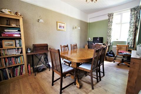 Yew Tree Cottage Hawthornden Manor, Uttoxeter, ST14 7PH