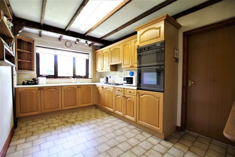 Hollystone Stone Road, Uttoxeter, ST14 7RB