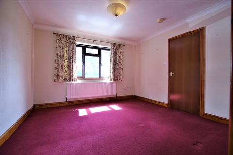 Hollystone Stone Road, Uttoxeter, ST14 7RB