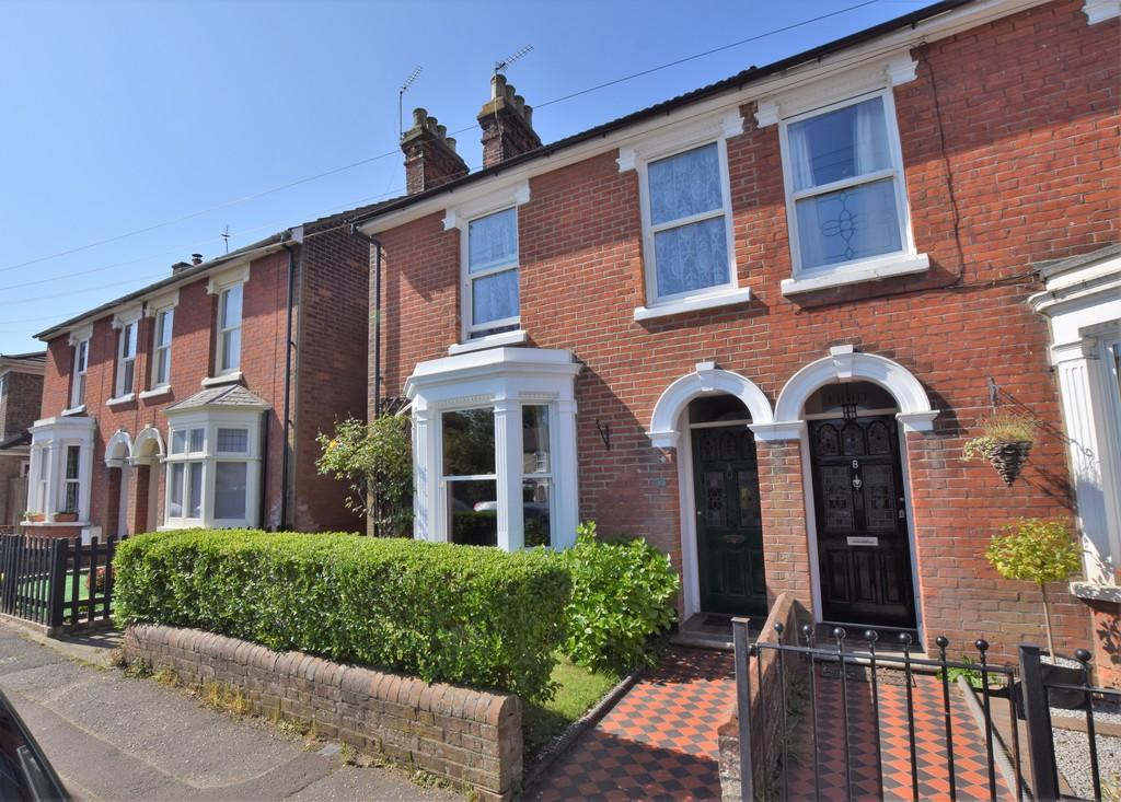 Capel Road, Colchester, CO3 3TU 3 bed semidetached house £400,000