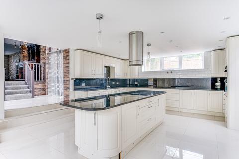 undefined, Waltham Abbey, London EN9