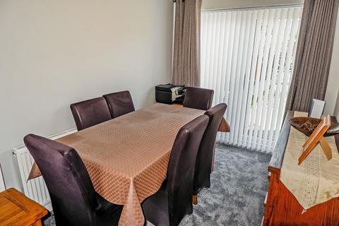 46 Briar, Tamworth, B77 4DY