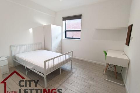 3 bedroom apartment to rent, UNIQ: Arboretum