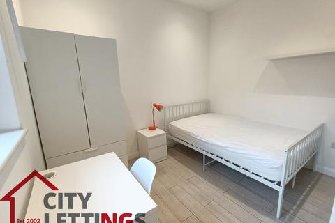 3 bedroom apartment to rent, UNIQ: Arboretum