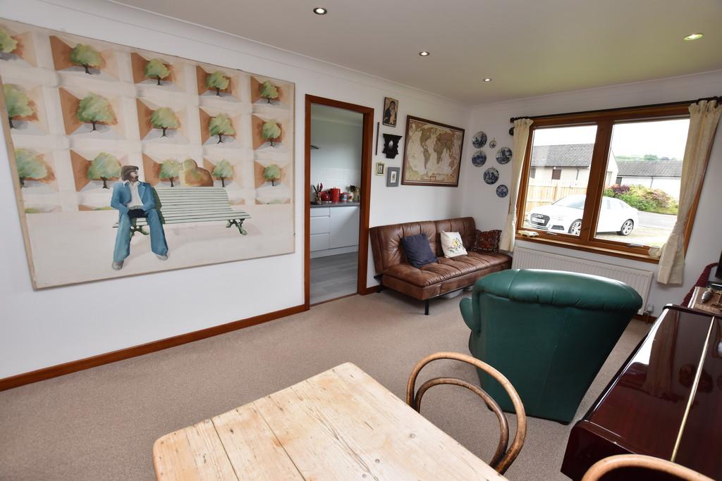 Knockard Place, Pitlochry 2 bed semidetached bungalow £190,000