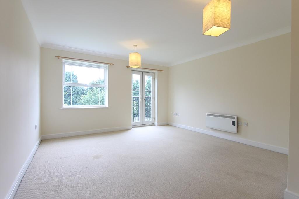 Newlands Close, Hagley, Stourbridge, DY9 2 bed apartment £695 pcm (£160 pw)