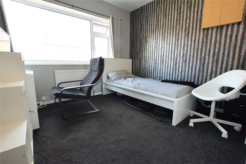 18 Branch Road, Lower Wortley, Leeds, LS12 5NR
