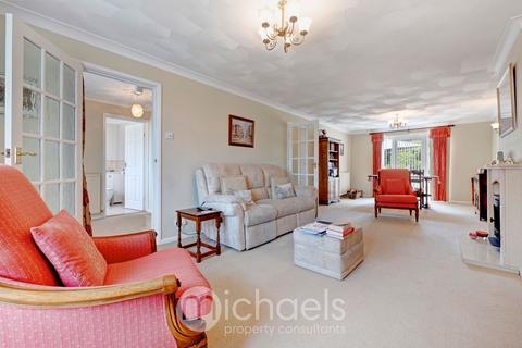 12 Philips Close, Rayne, Braintree, CM77 6DB