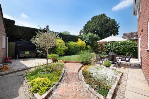 12 Philips Close, Rayne, Braintree, CM77 6DB