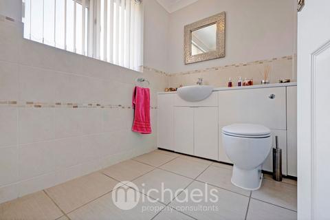 12 Philips Close, Rayne, Braintree, CM77 6DB