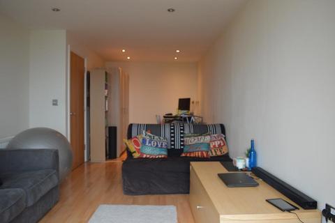 1 bedroom apartment to rent, Kingsway, North Finchley, London, N12 0EQ