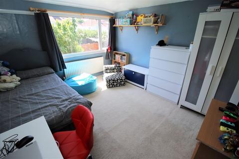 27 Heathgate, Yatton, Bristol, BS49 4DY