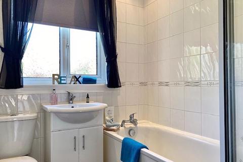 24 Clune Drive, Prestwick, KA9 1BP
