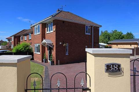 38 Bowling Green Lane, Albrighton, Wolverhampton, WV7 3HL