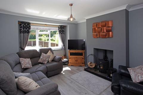 38 Bowling Green Lane, Albrighton, Wolverhampton, WV7 3HL
