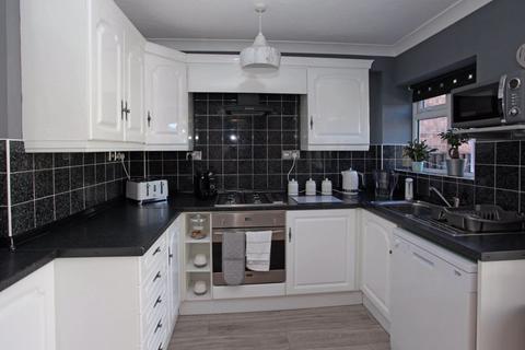 38 Bowling Green Lane, Albrighton, Wolverhampton, WV7 3HL
