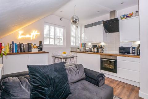 Flat 6, 1 Upper Grove, London, SE25 6JX