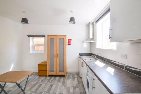 Studio to rent, Upland Road, East Dulwich SE22