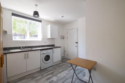 Studio to rent, Upland Road, East Dulwich SE22