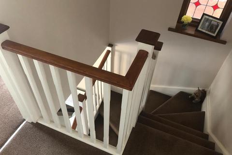 32 Bluebell Crescent, Wednesfield, Wolverhampton, WV11 3XB