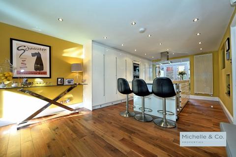 5 bedroom semi-detached house for sale, Wentworth Rd, Harborne/ Semi & Parking