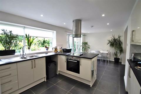 48 Longfield Avenue, Longfield, DA3 7LA