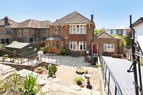 8 The Upper Drive, Hove, BN3 6GN