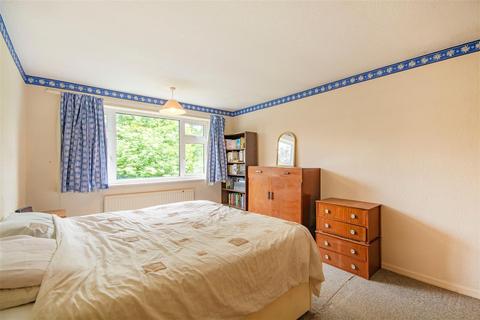 161 Appledore Avenue, Nottingham, NG8 2RW