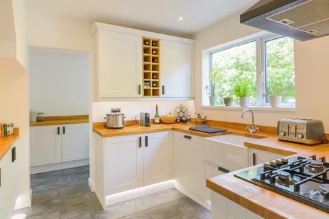 33 Bonnington Walk, Bristol, BS7 9XG