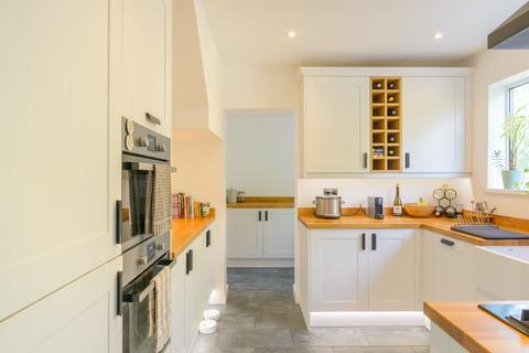 33 Bonnington Walk, Bristol, BS7 9XG