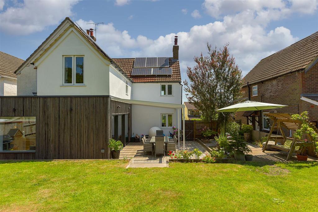 Earlswood Road, Redhill 4 bed house £725,000