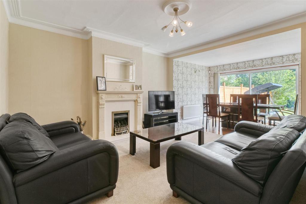 Sherbrook Gardens, Winchmore Hill, N21 4 bed semidetached house £850,000