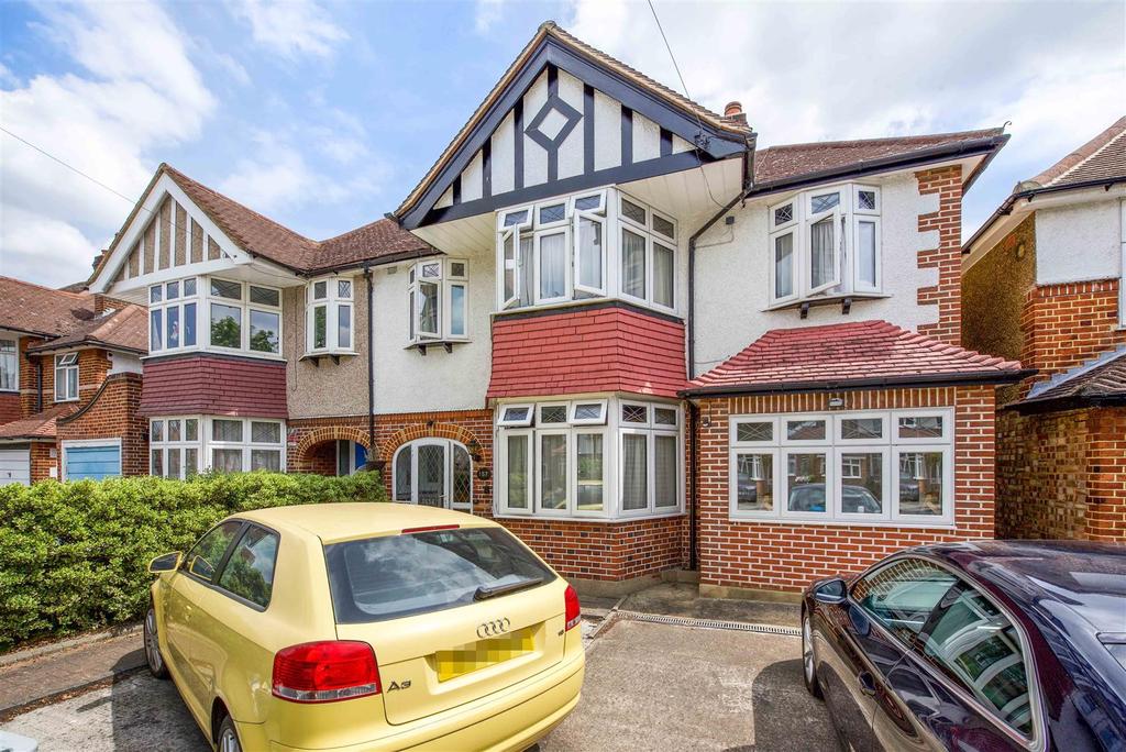 Percy Road, Twickenham 4 bed semidetached house £900,000
