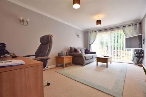 36 Charlecote Avenue, Tuffley, Gloucester, GL4 0TH