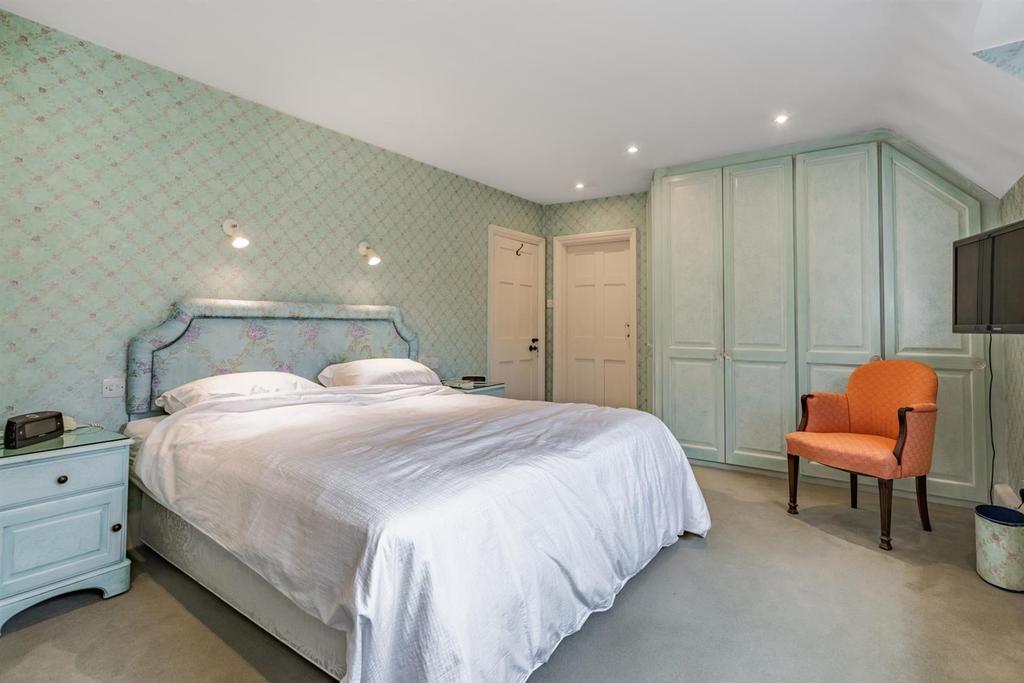 Principal Bedroom.jpg