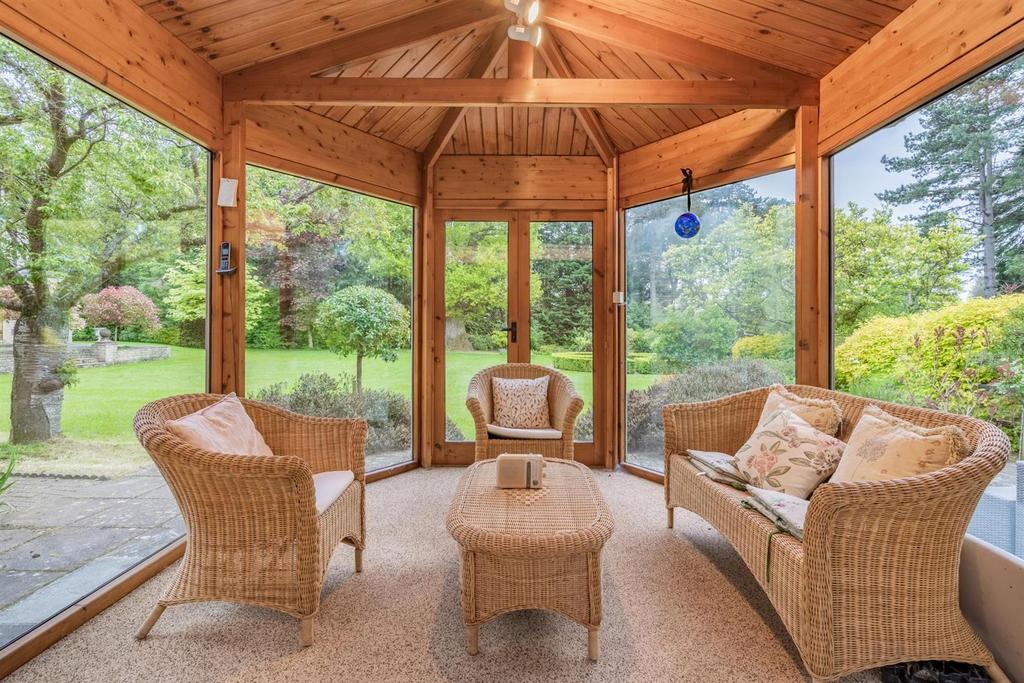 Summerhouse.jpg