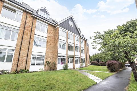 Flat 15, Packham Court Lavender Avenue, Worcester Park, KT4 8RS