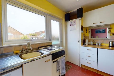 22 Green Lane, Eythorne, Dover, CT15 4DD
